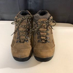 new balance 977 country walker